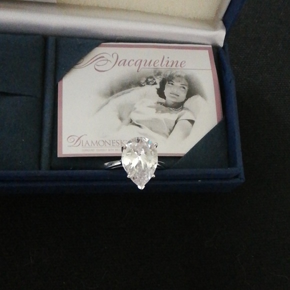 Ring - Picture 4 of 4